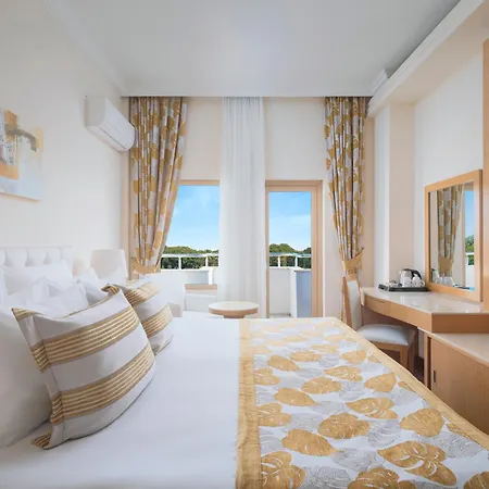 Selectum Noa 5* بيليك