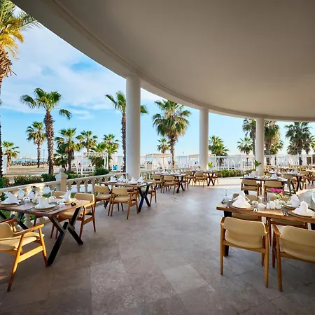 Selectum Noa فندق