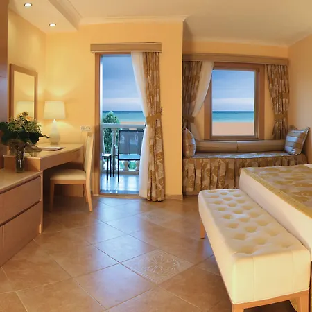 Selectum Noa 5* بيليك