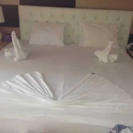 Selectum Noa Szálloda 5*