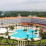Selectum Noa 5*